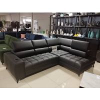 WERSAL - BAGGIO Narożnik z elektrycznie wysuwanym siedziskiem, pojemnikiem i ładowarką indukcyjną | DOSTĘPNY OD RĘKI